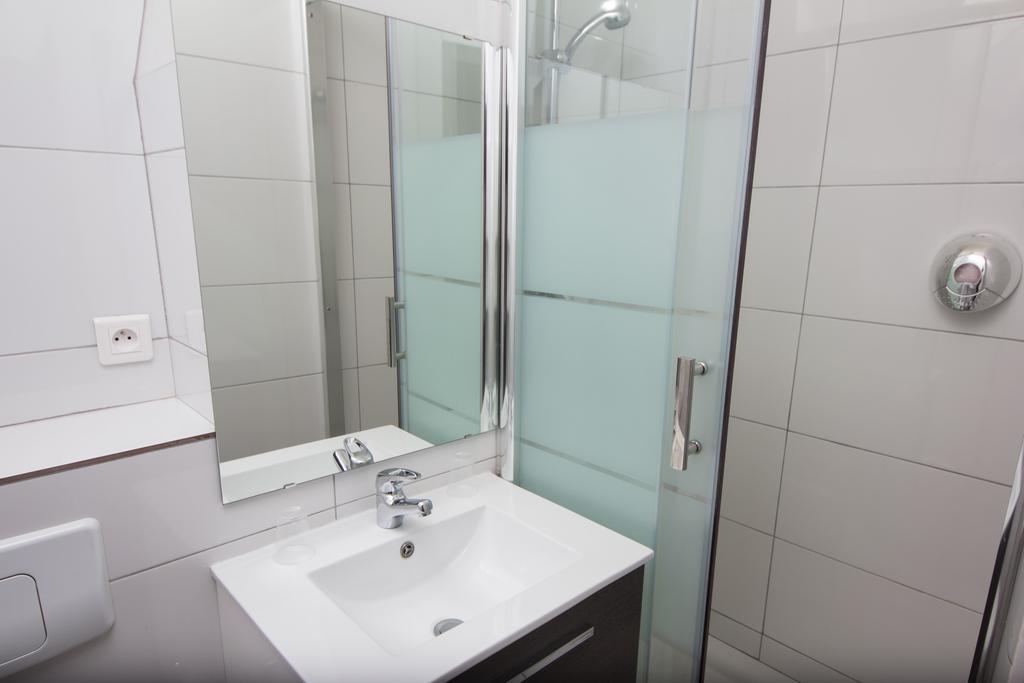 פריז Hotel Montmartre מראה חיצוני תמונה